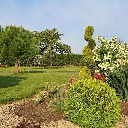 Appartement La Gloriette  à Neuville-du-Poitou Extérieur photo